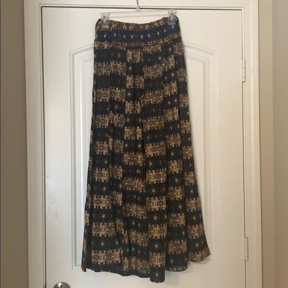 Flowy earthbound pants
